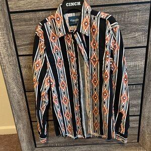 Wrangler Men's Black and Orange Geometric Shirt